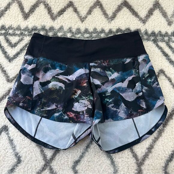 Lululemon Speed Up Short Long *4" - Picture 3 of 6